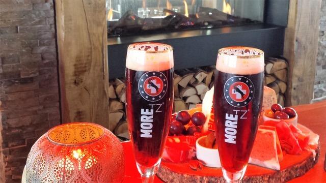 Bokbier en Beaujolais lekker bij more itz