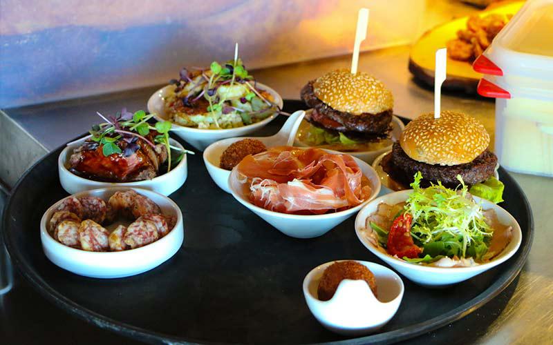 eten personeelsfeest More-Itz