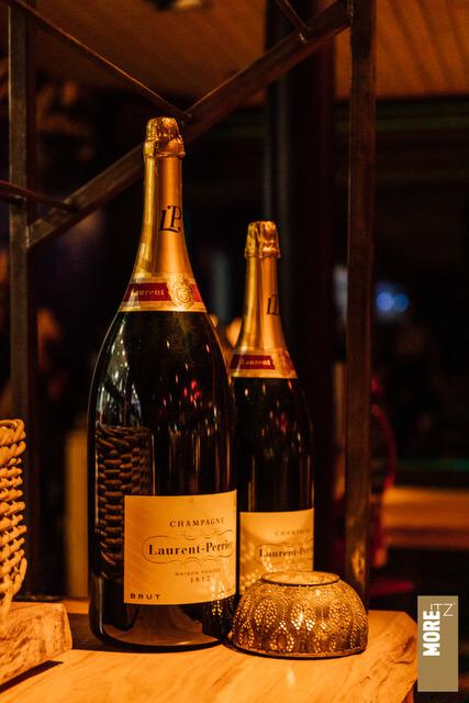 Luxe restaurant aan het water
