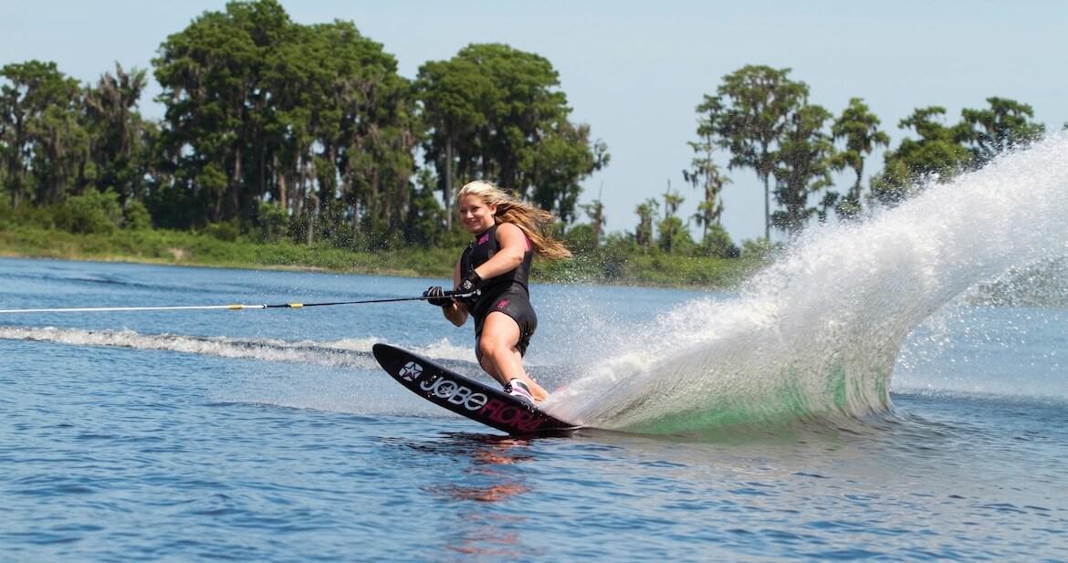 Waterskiën tijdens familiedag met overnachting