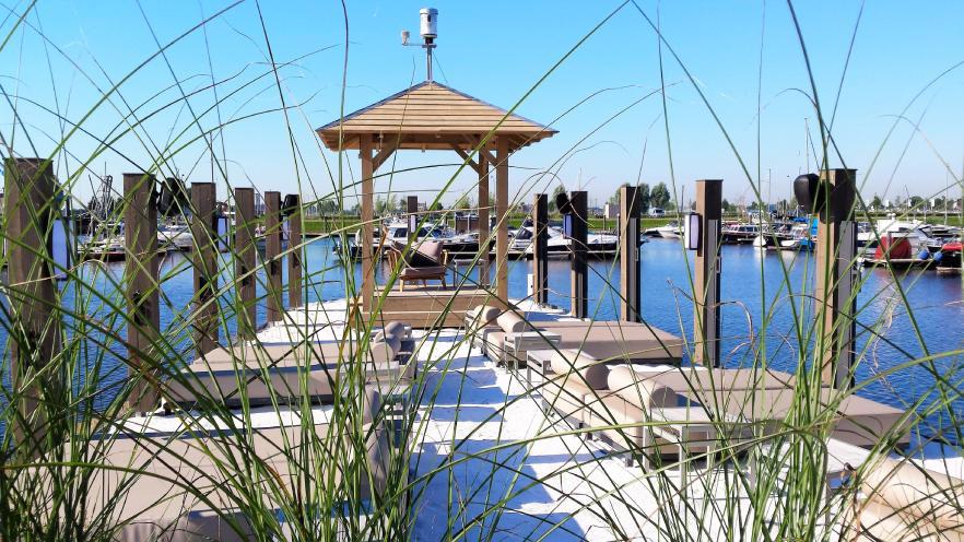More-Itz terras aan het water